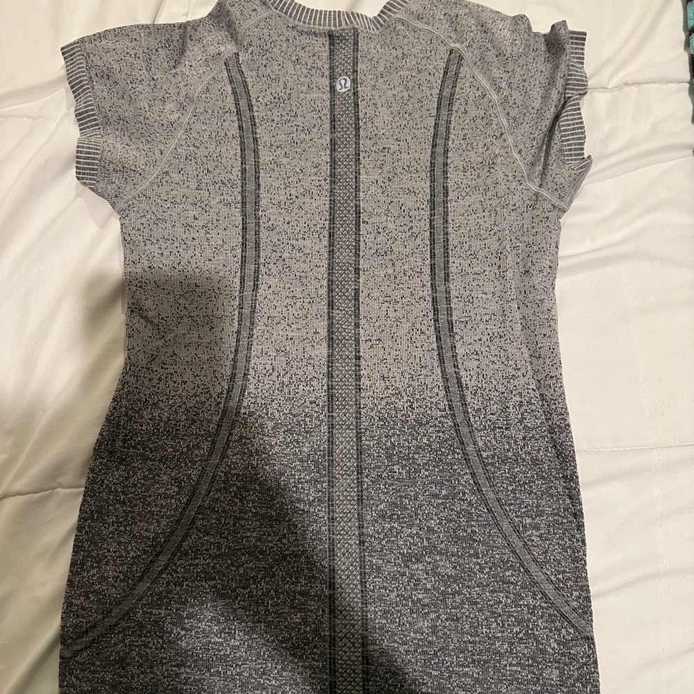 Lululemon swiftly tech